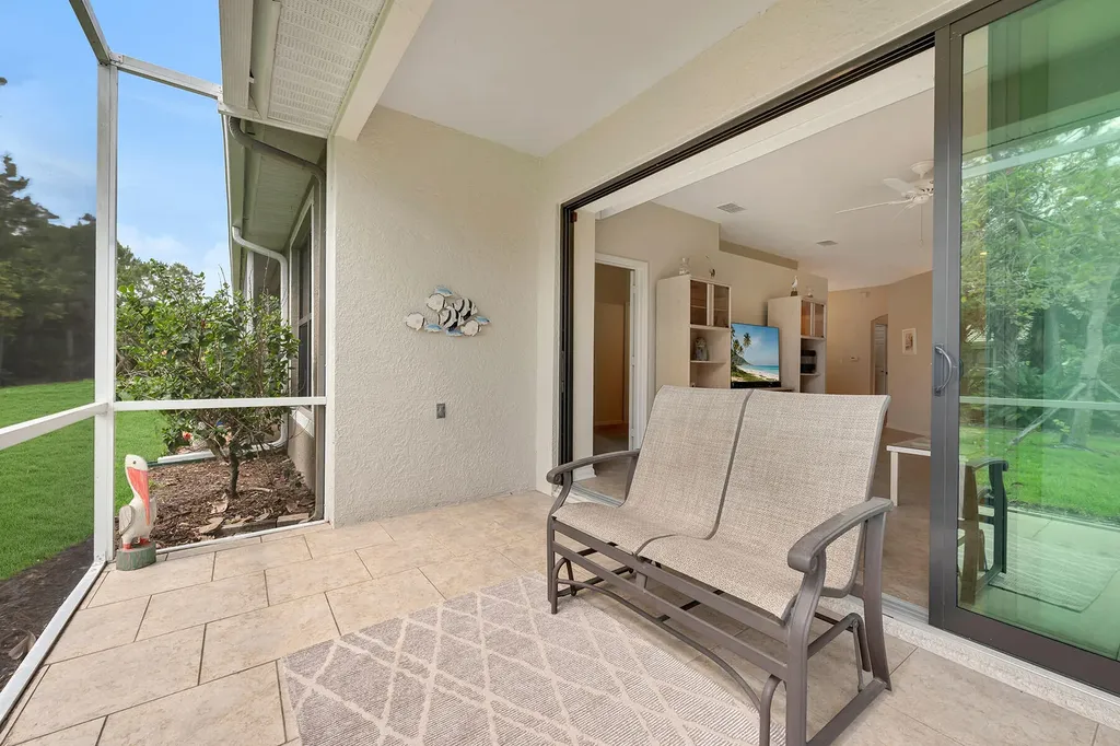 7805 Woodbrook Circle Naples FL 34104