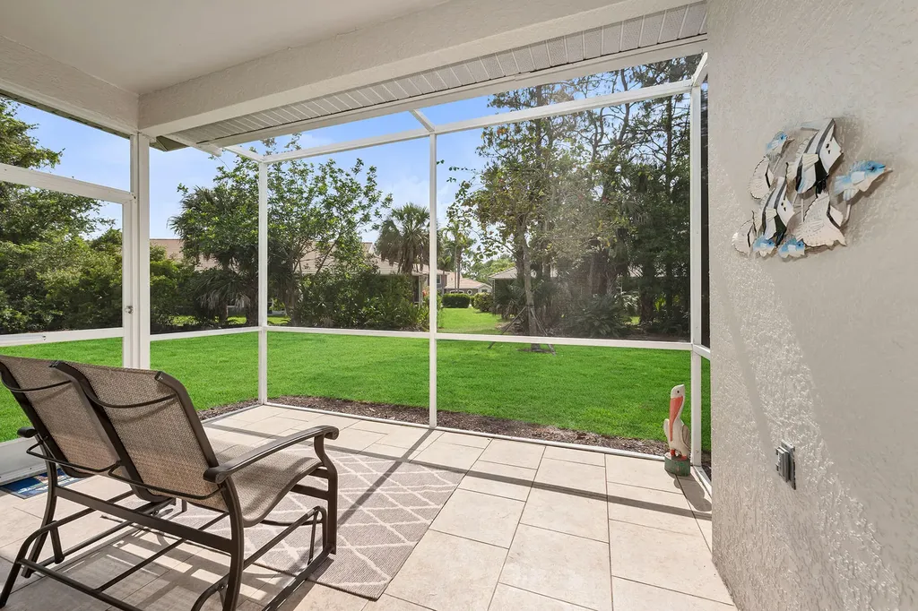 7805 Woodbrook Circle Naples FL 34104