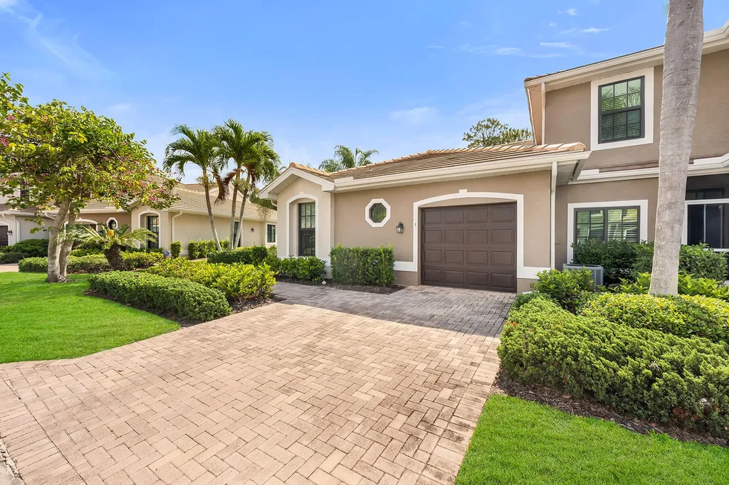 7805 Woodbrook Circle Naples FL 34104
