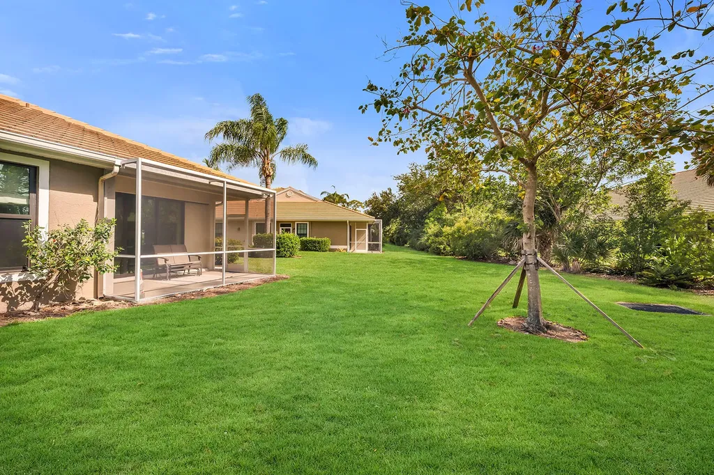 7805 Woodbrook Circle Naples FL 34104