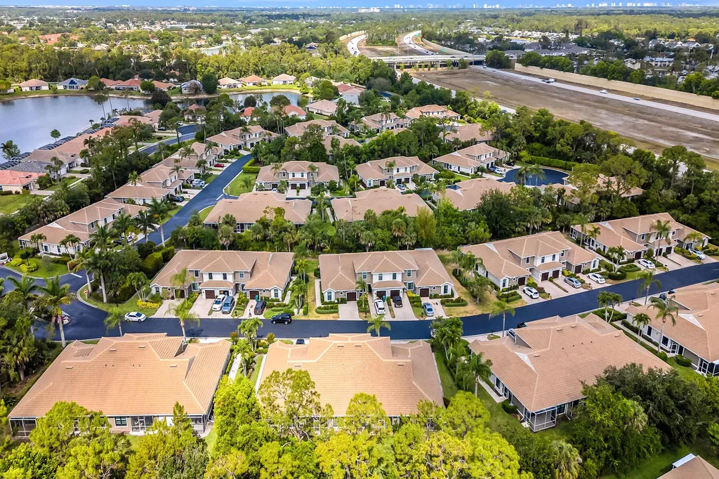 7805 Woodbrook Circle Naples FL 34104