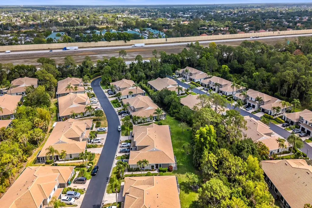 7805 Woodbrook Circle Naples FL 34104