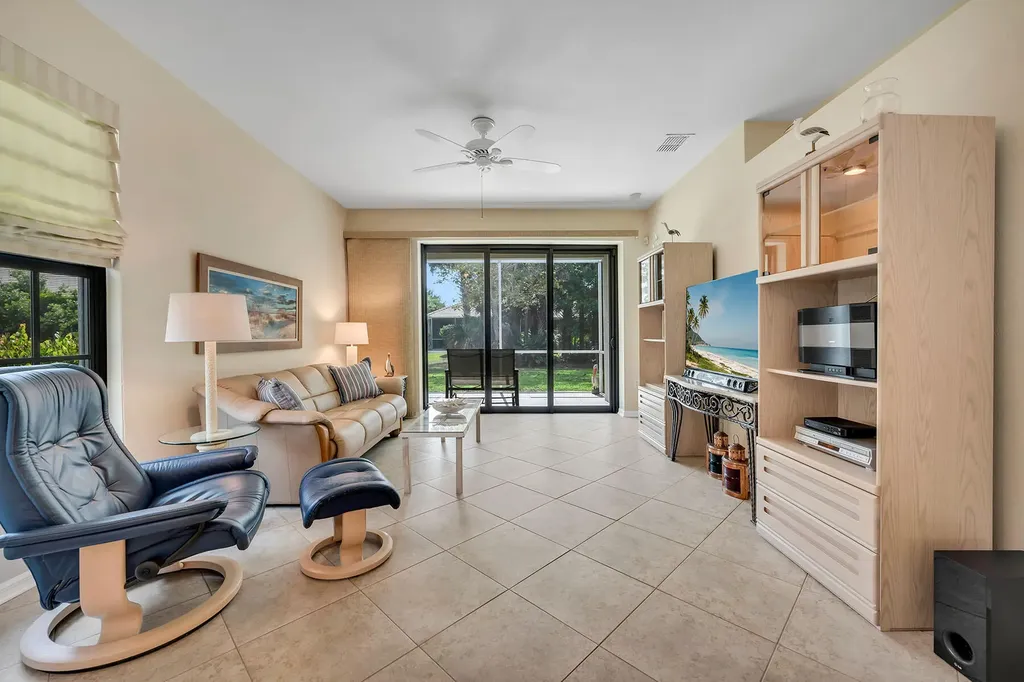 7805 Woodbrook Circle Naples FL 34104
