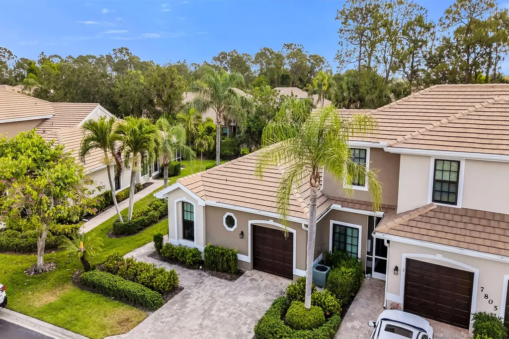 7805 Woodbrook Circle Naples FL 34104