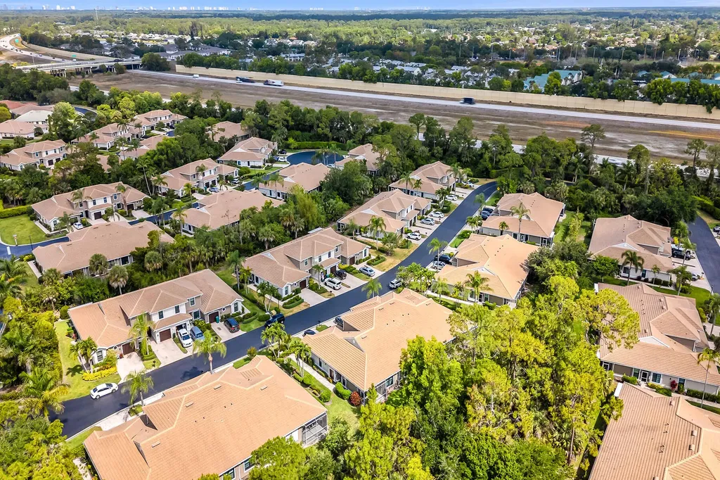 7805 Woodbrook Circle Naples FL 34104