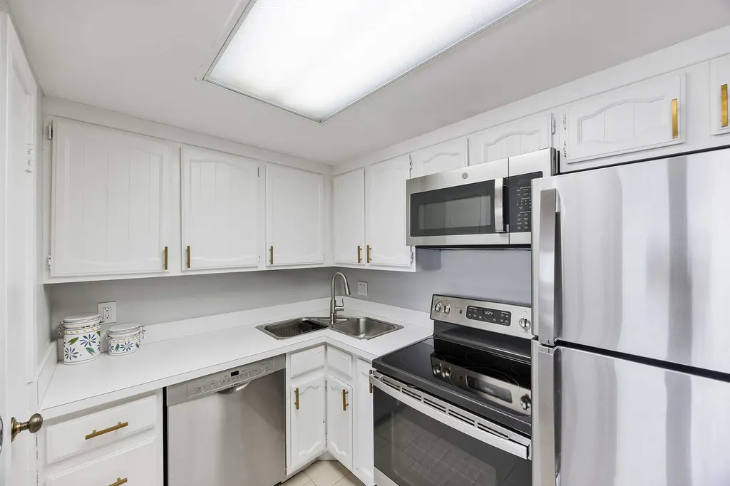 180 Seaview Marco Island FL 34145