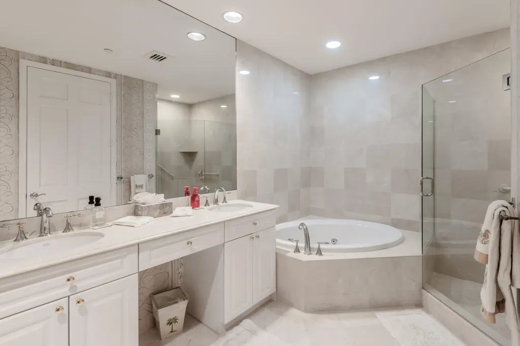 1079 Bald Eagle Drive Marco Island FL 34145