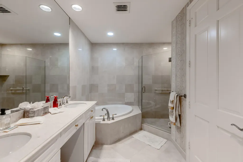 1079 Bald Eagle Drive Marco Island FL 34145