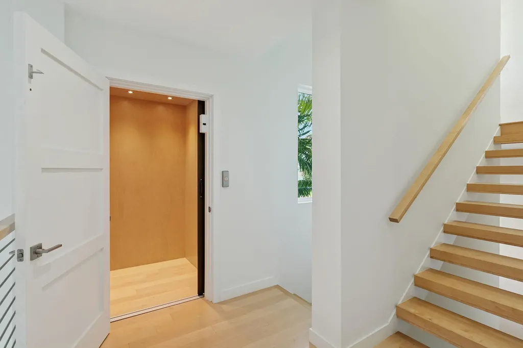 724 Plantation Court Marco Island FL 34145