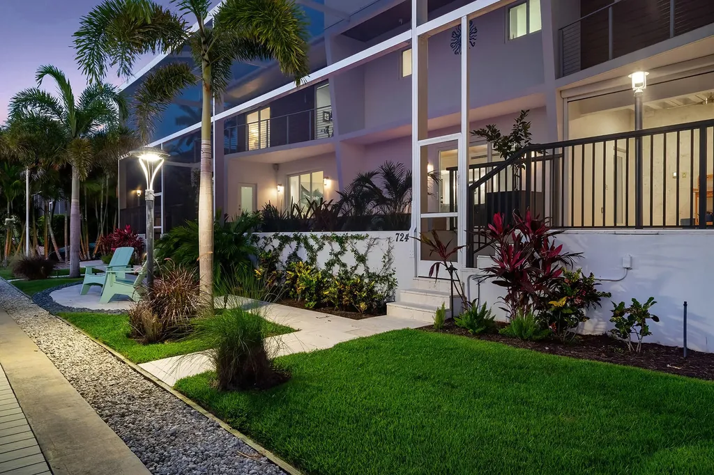 724 Plantation Court Marco Island FL 34145