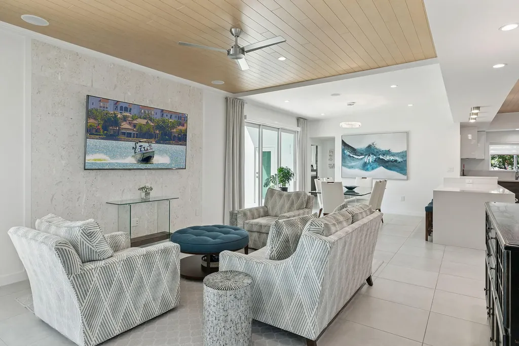 724 Plantation Court Marco Island FL 34145