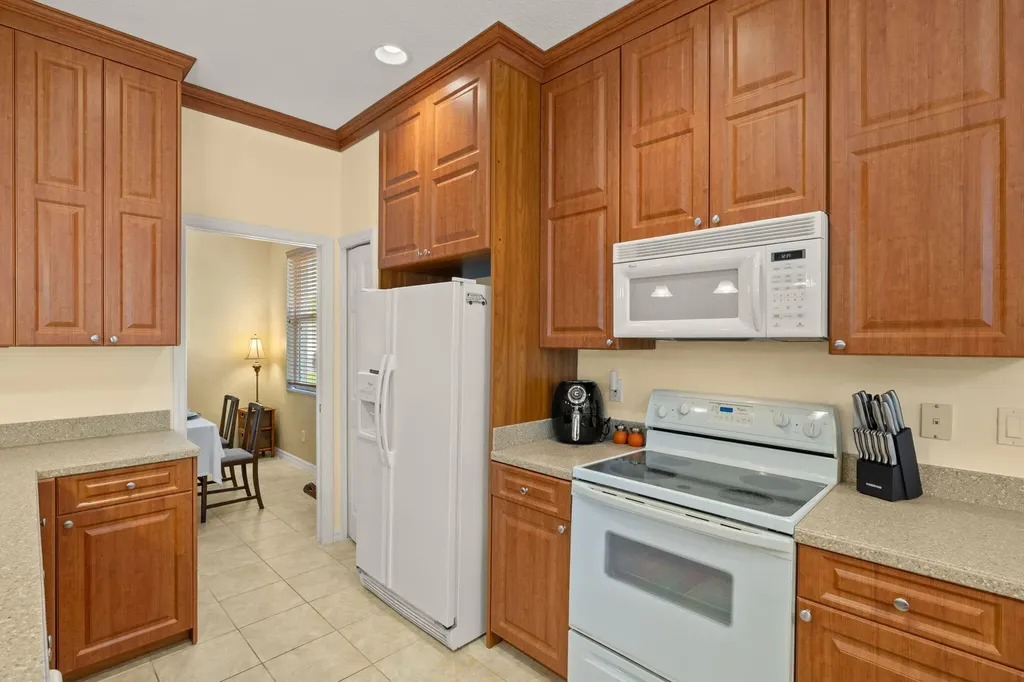 1409 Athol Way Naples FL 34104