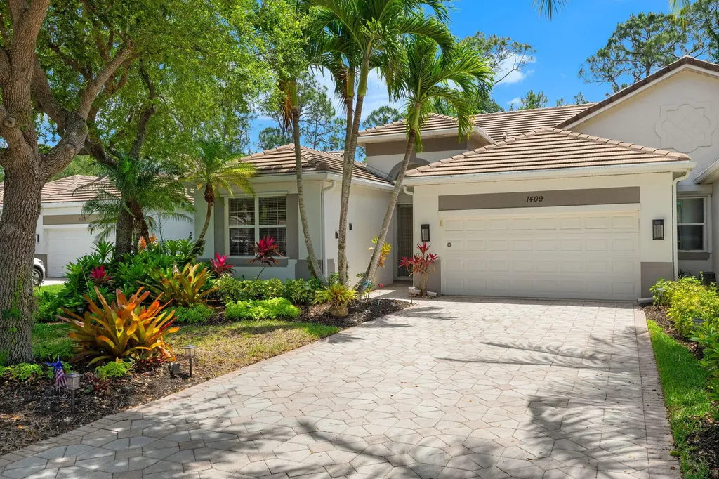 1409 Athol Way Naples FL 34104