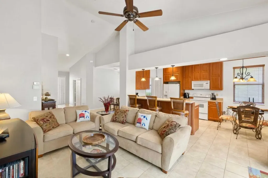 1409 Athol Way Naples FL 34104