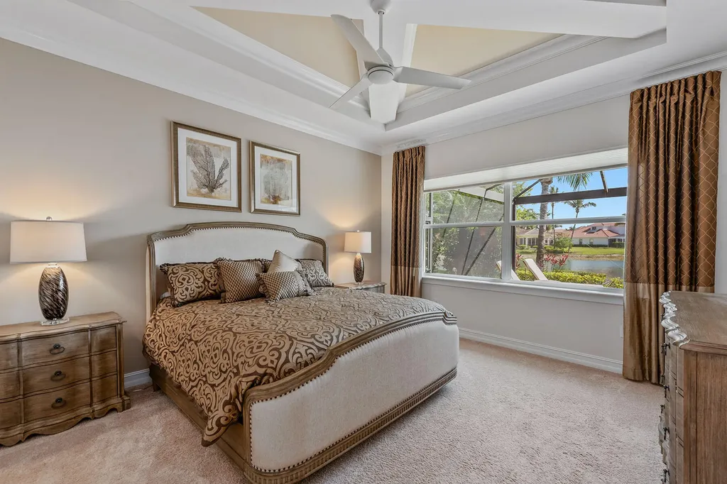 9479 Lagomar Court Naples FL 34114