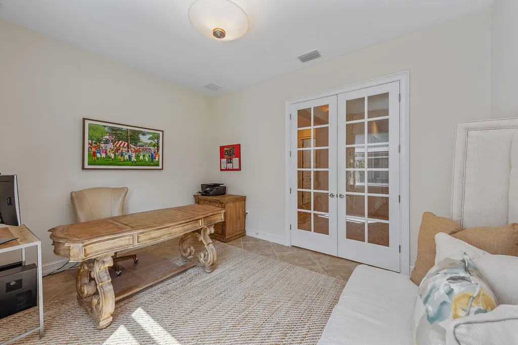 9479 Lagomar Court Naples FL 34114