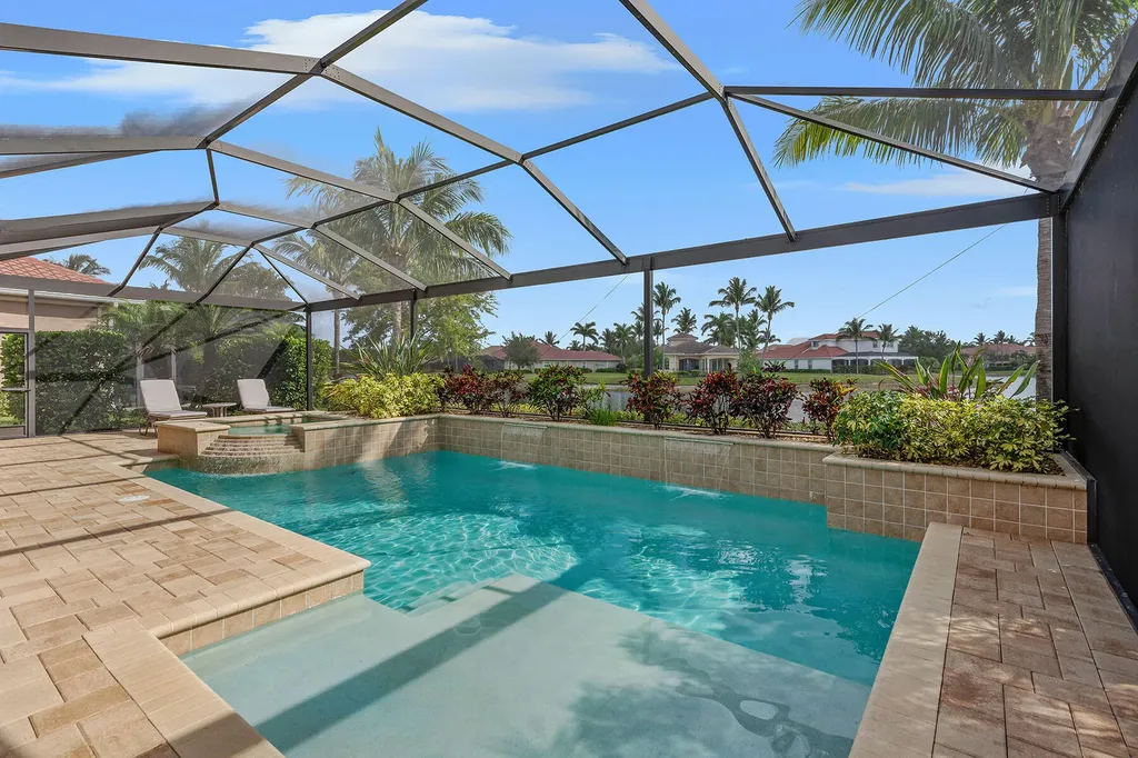 9479 Lagomar Court Naples FL 34114