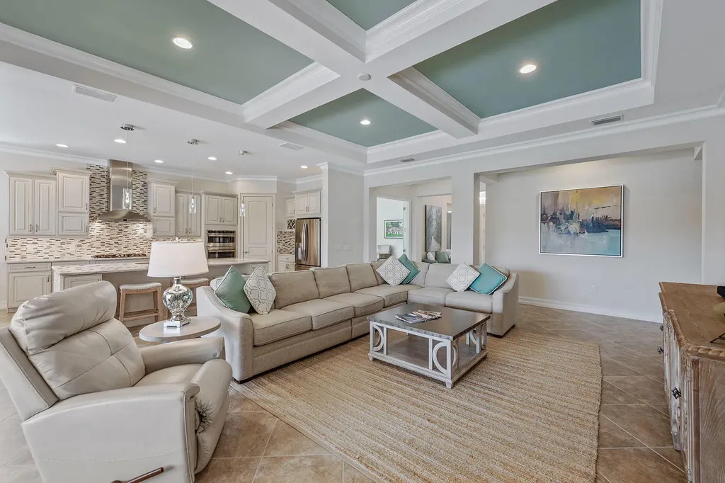 9479 Lagomar Court Naples FL 34114