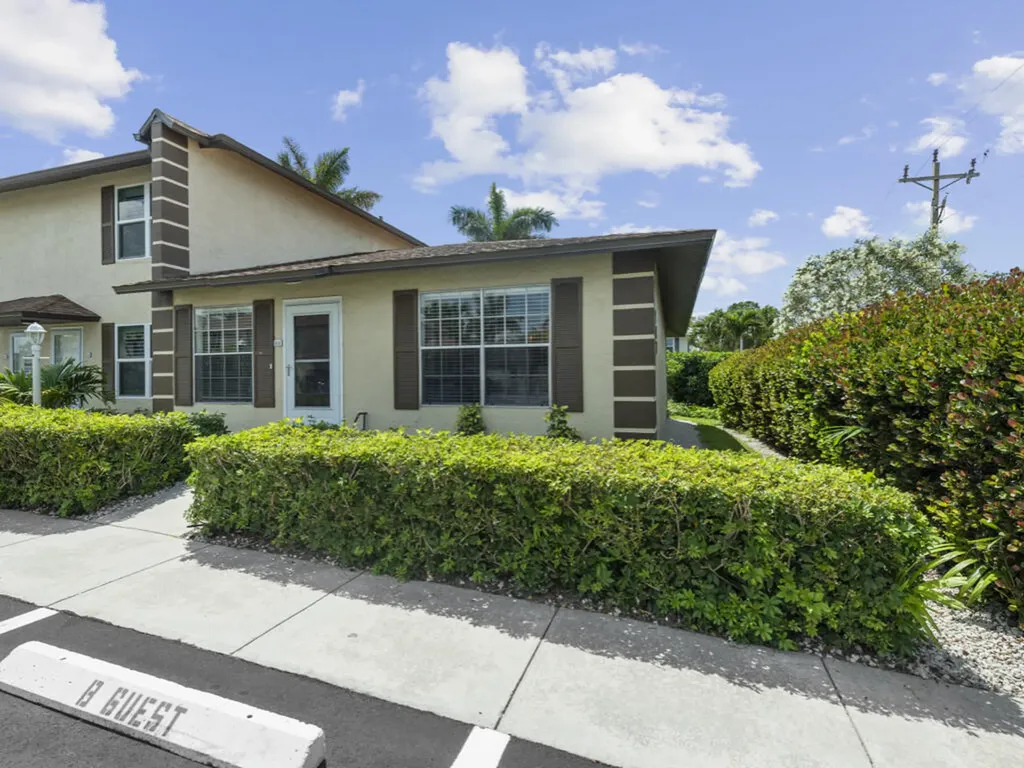 731 W Elkcam Circle Marco Island FL 34145