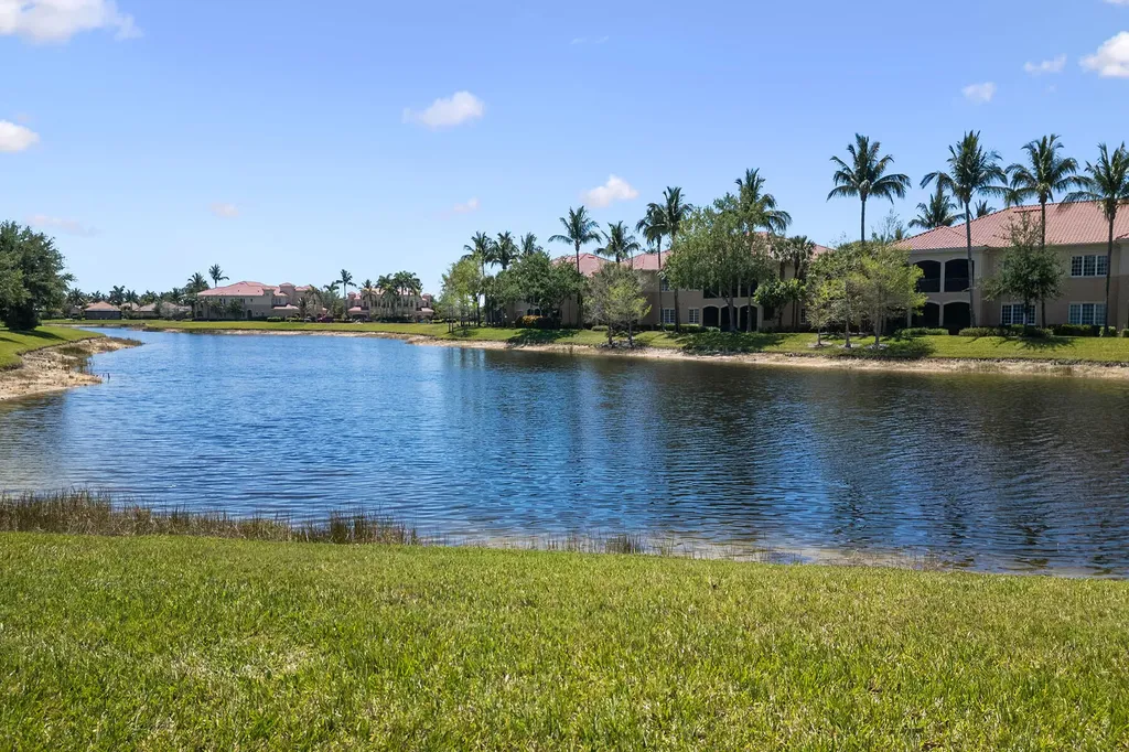 3160 Serena Lane Naples FL 34114