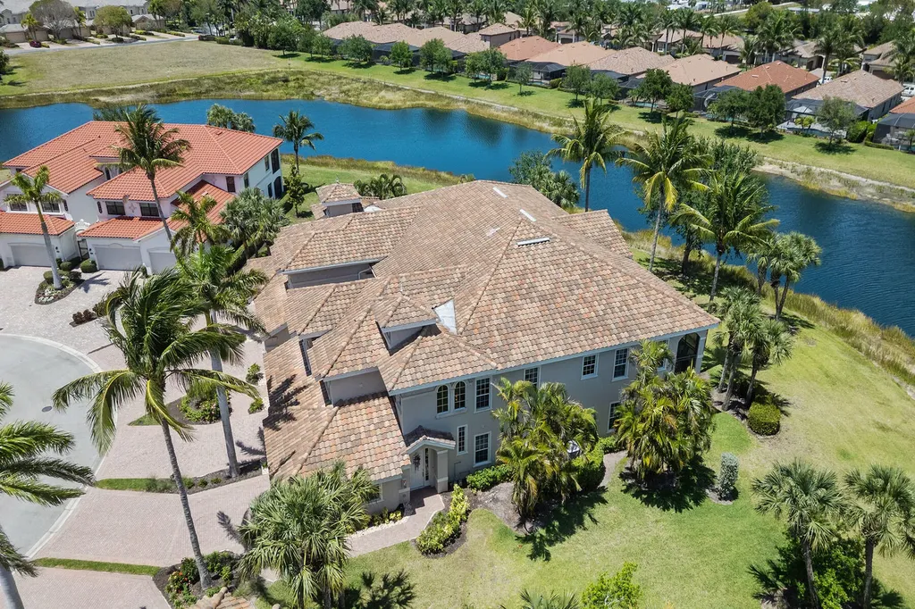3160 Serena Lane Naples FL 34114