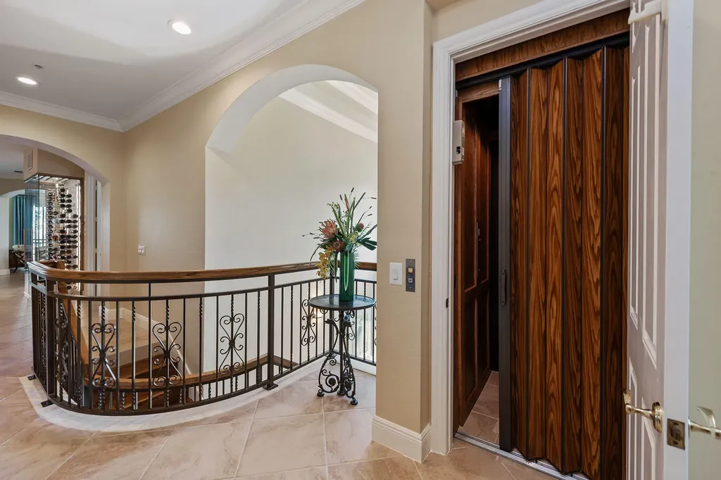 3160 Serena Lane Naples FL 34114