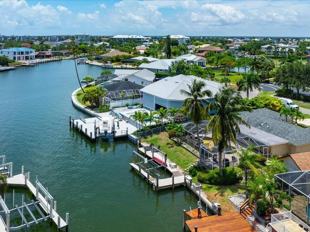 1104 Gayer Way Marco Island FL 34145