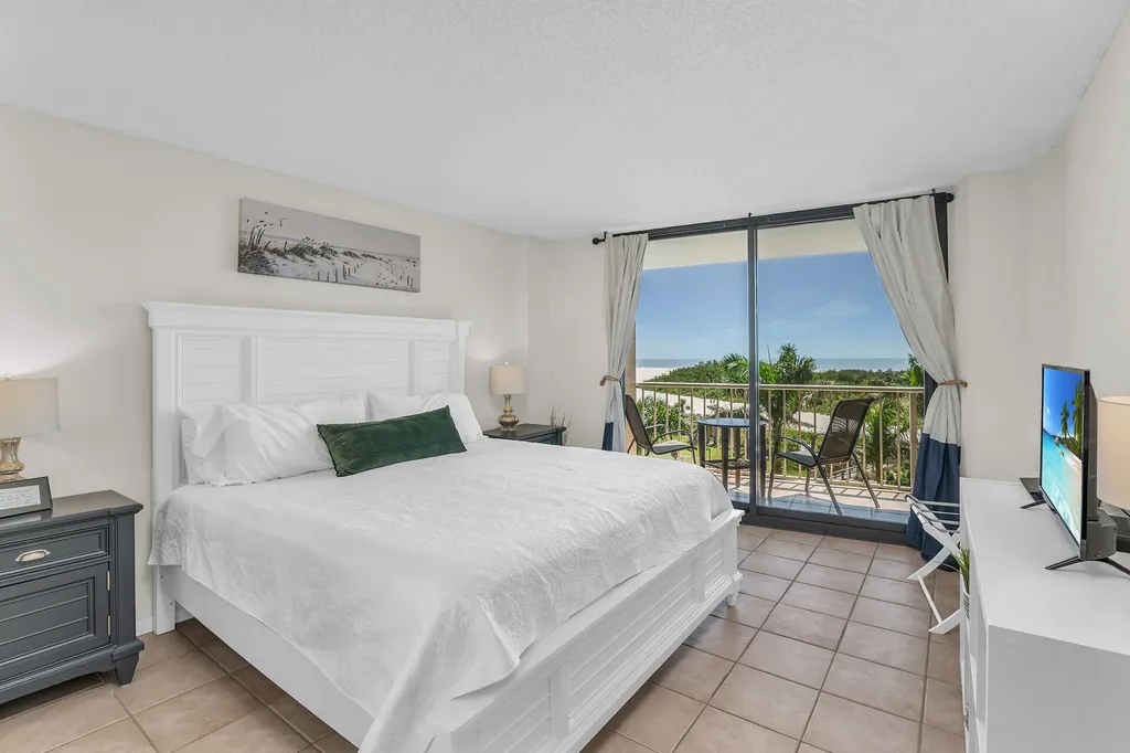 440 Seaview Court Marco Island FL 34145