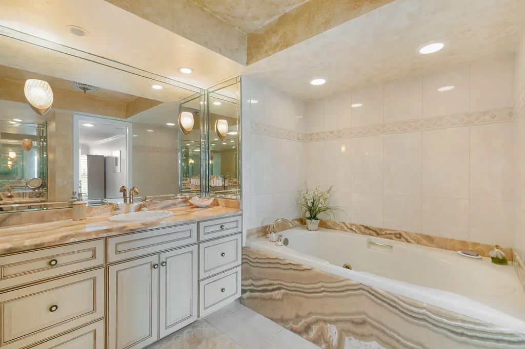 520 S Collier Boulevard Marco Island FL 34145