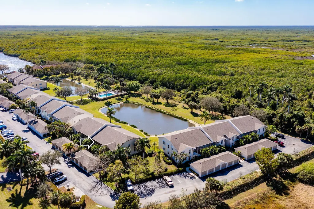 338 Newport Drive Naples FL 34114