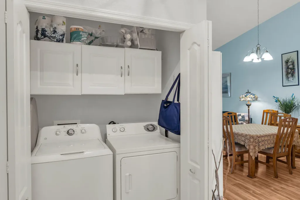 338 Newport Drive Naples FL 34114