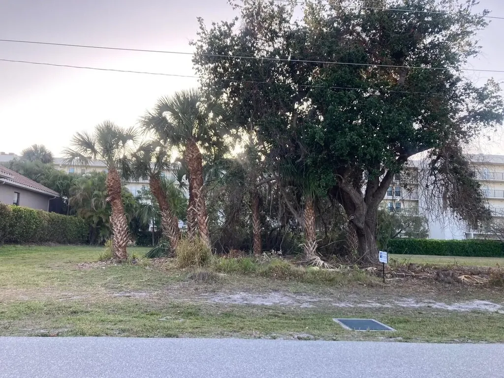 748 Seagrape Drive Marco Island FL 34145