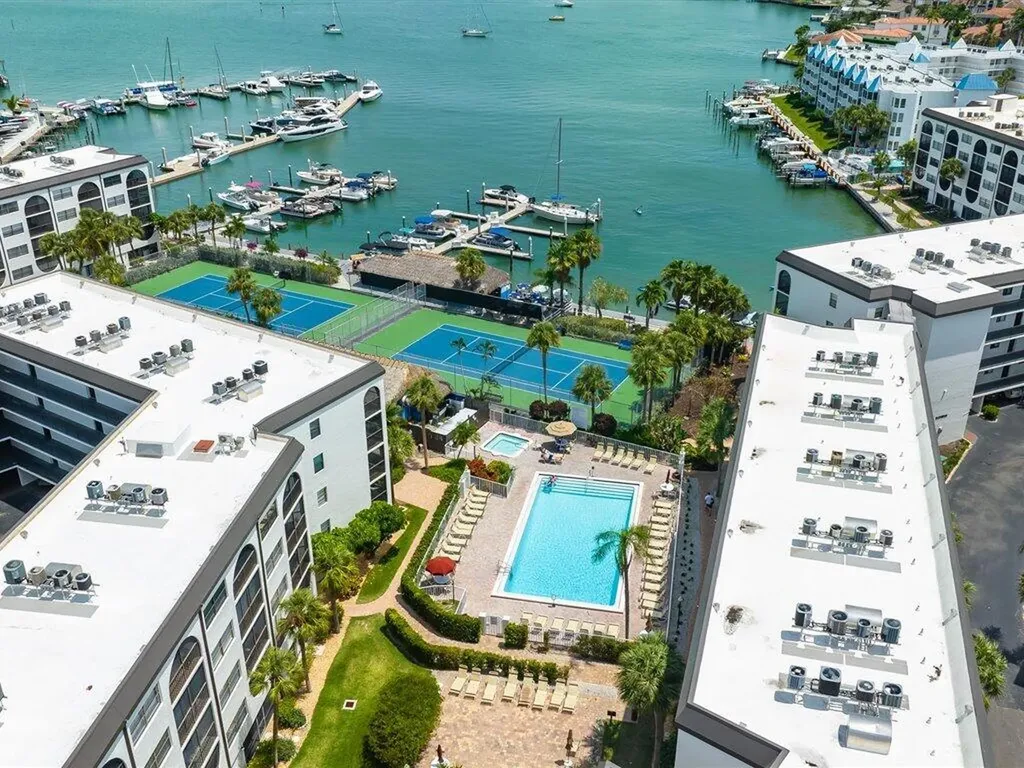 1031 Anglers Marco Island FL 34145