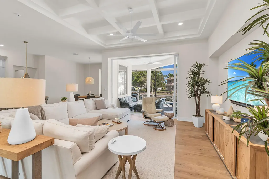 1886 Honduras Avenue Marco Island FL 34145