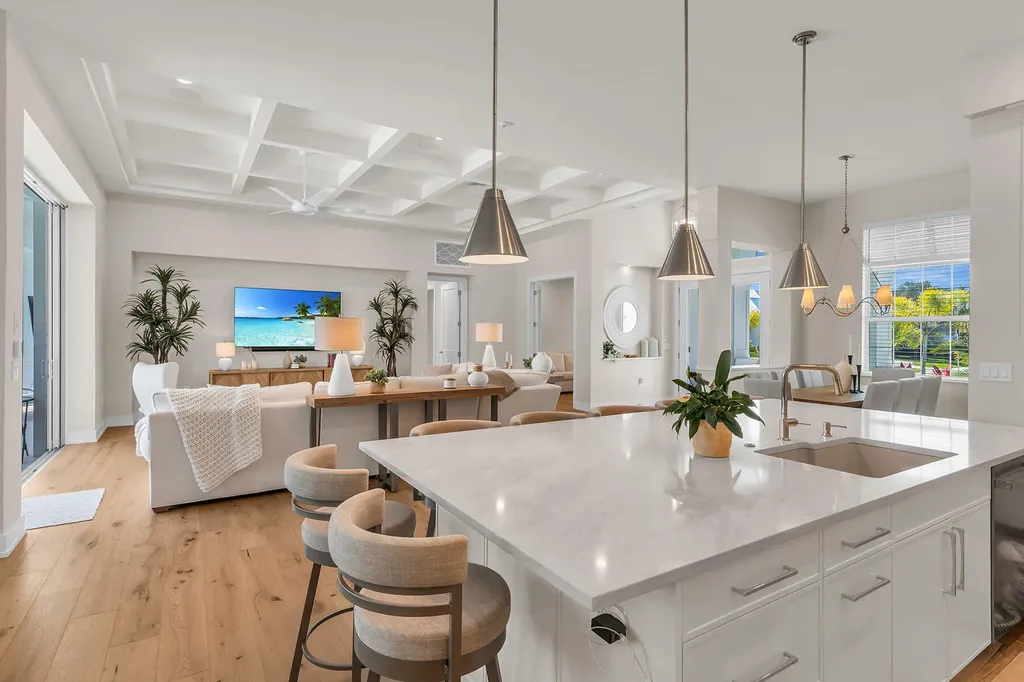 1886 Honduras Avenue Marco Island FL 34145