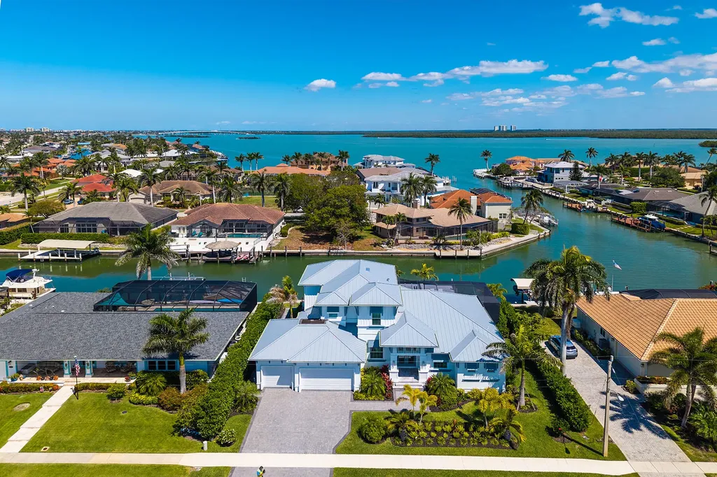 1886 Honduras Avenue Marco Island FL 34145