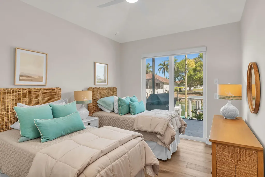 1886 Honduras Avenue Marco Island FL 34145