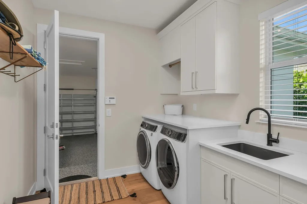 1886 Honduras Avenue Marco Island FL 34145