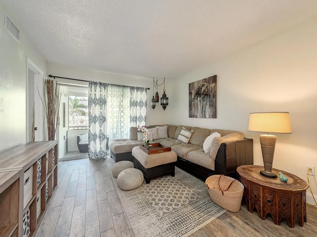 39 Watercolor Way Naples FL 34113