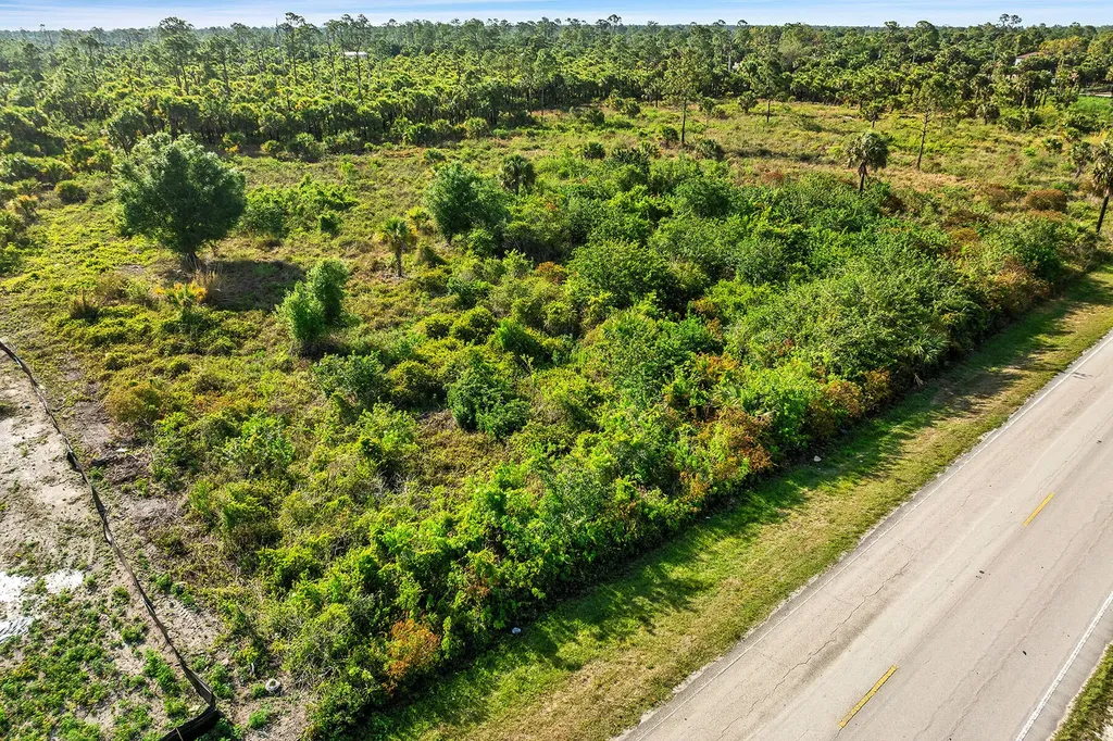 000 S Everglades Boulevard Naples FL 34120