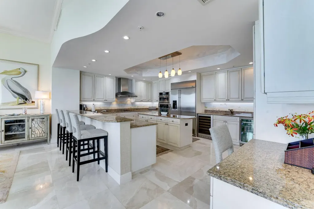 970 Cape Marco Marco Island FL 34145