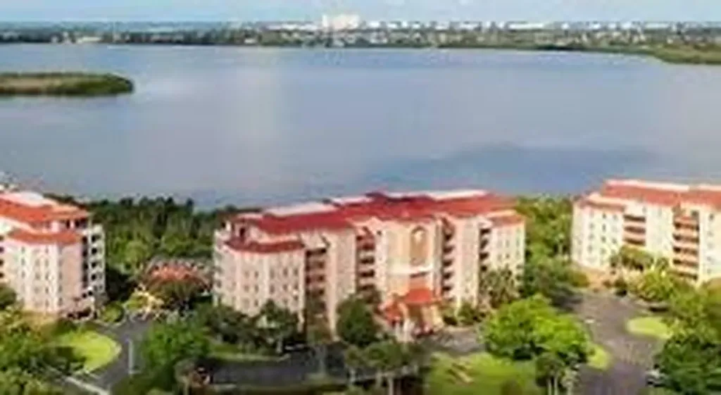 201 Vintage Bay Marco Island FL 34145