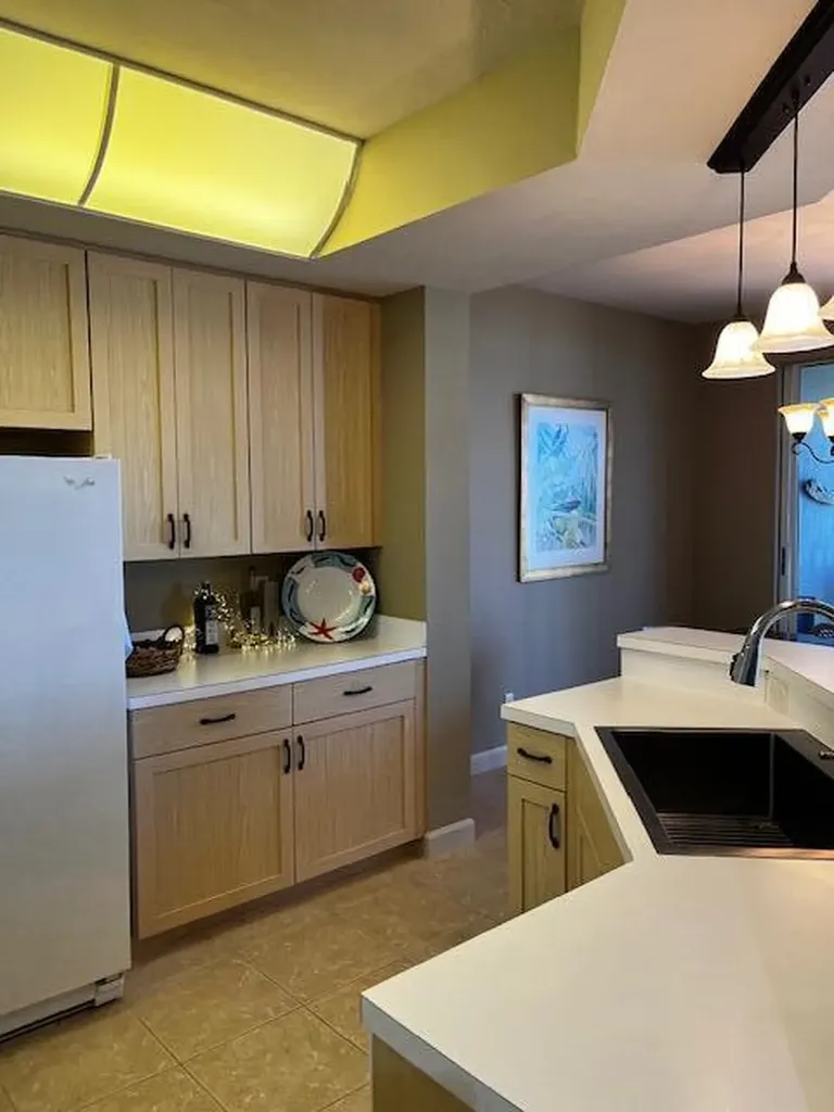 201 Vintage Bay Marco Island FL 34145