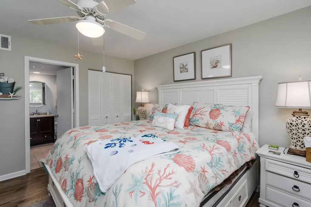 1014 Manatee Naples FL 34114