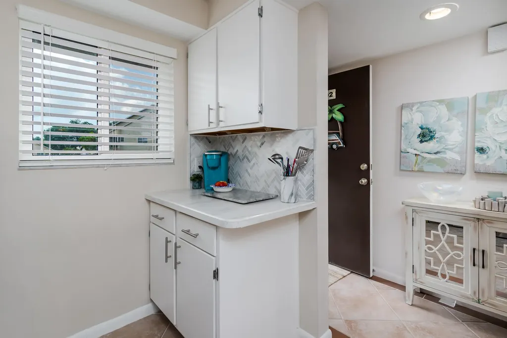 1014 Manatee Naples FL 34114