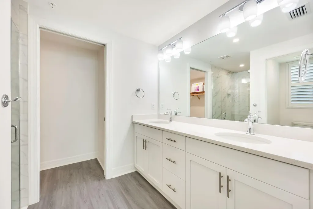 262 Indies Drive E Naples FL 34114