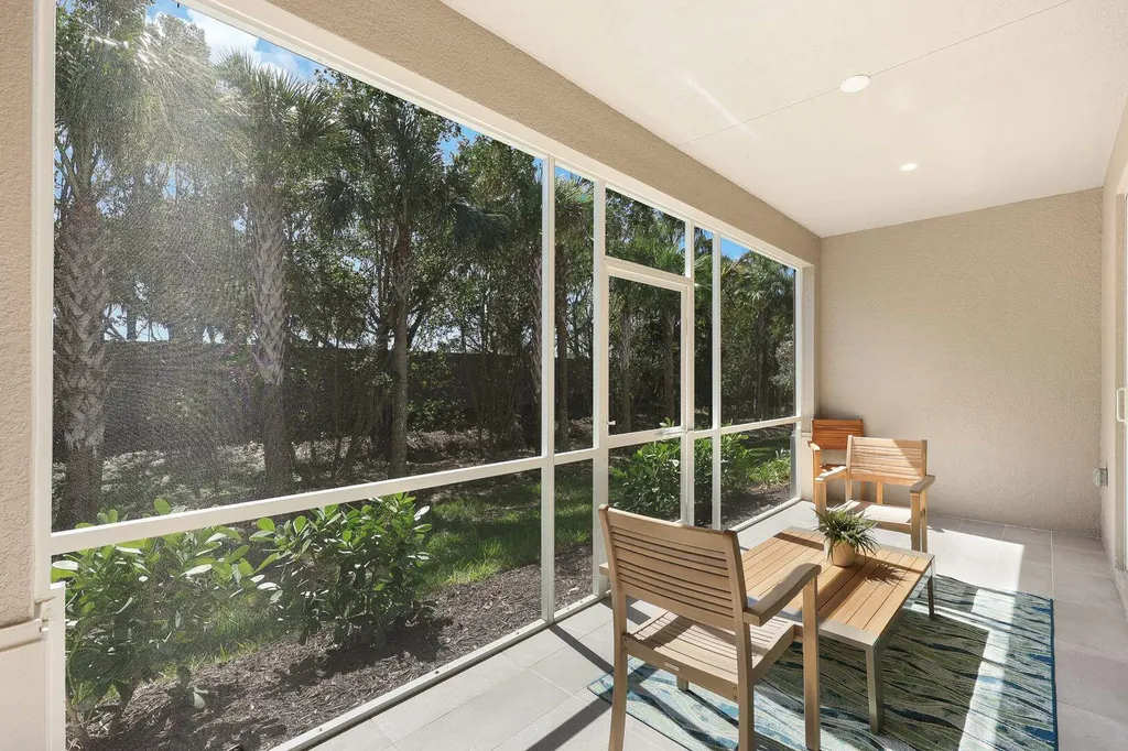 262 Indies Drive E Naples FL 34114