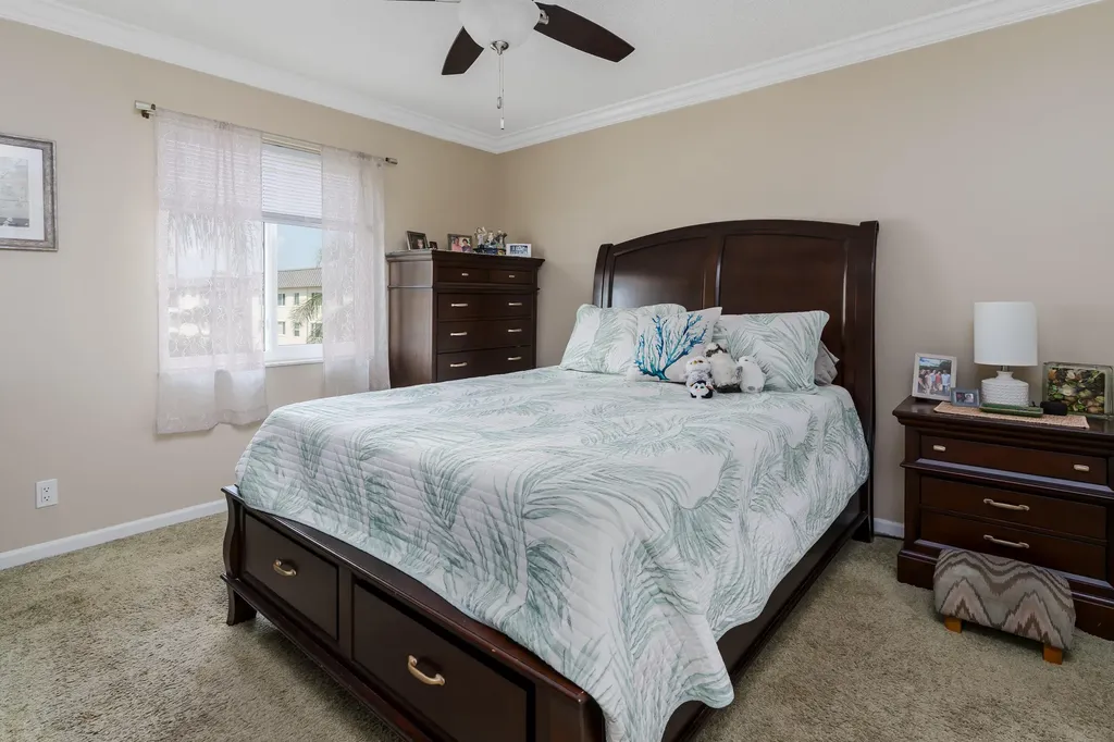 1010 Manatee Naples FL 34114