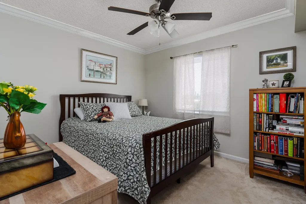 1010 Manatee Naples FL 34114