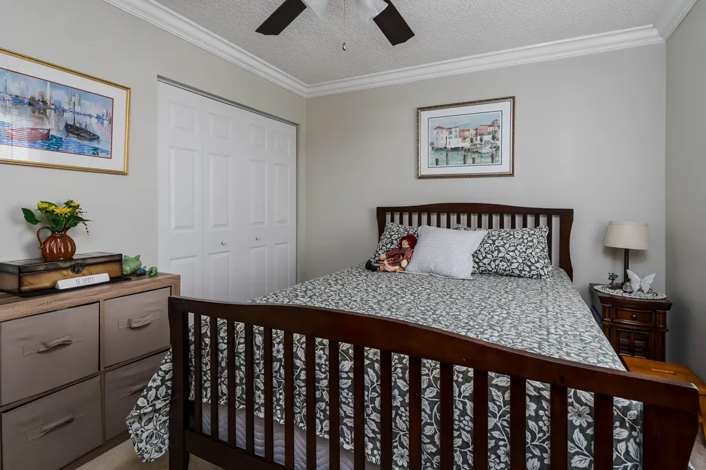 1010 Manatee Naples FL 34114